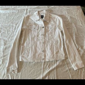Gap white denim jacket NWT size XS